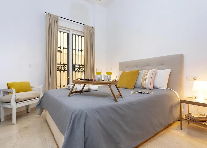 -malagasunapts-central And Cozy *