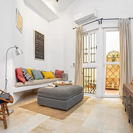 Apartment -malagasunapts-central And Cozy *
