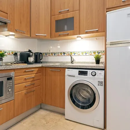 -malagasunapts-central And Cozy *