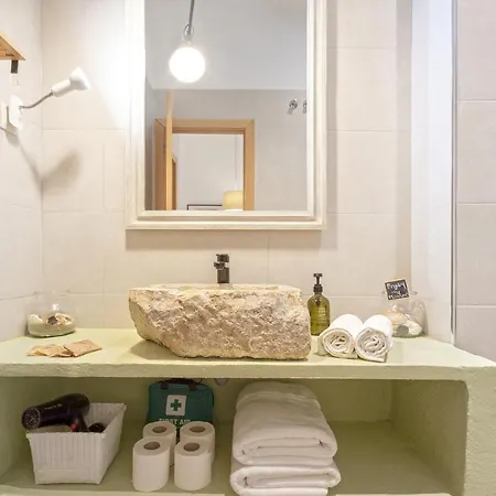 -malagasunapts-central And Cozy Malaga